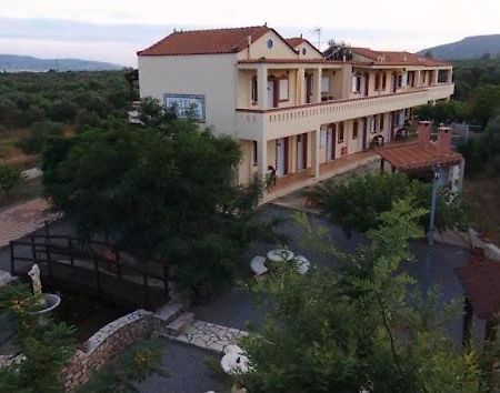 Hotel Takis Agios Georgios  Bagian luar foto